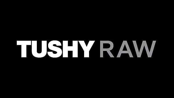 TUSHYRAW Gape me over and over please