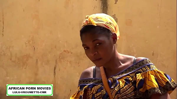 The village banana saleswoman finds herself face to face with her customer in a roadside hallway that ends with a public fuck party en route in front of passers-by and vehicles.  on Lulu vroumette cmr