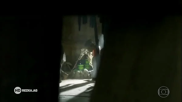 Bitchy first lady of the city was left naked in an abandoned house after all her clothes were stolen. ENF. Eyewitnesses were filmed to further blackmail and humiliation her and destroy her reputation.