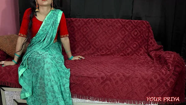 अश्लील बूढ़े आदमी ने अपनी बहू को चोदने के लिए मना लिया | YOUR PRIYA