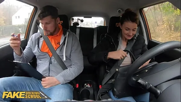 FakeDrivingSchool Students Accidental Internet Handbag Challenge with Tiny Tina