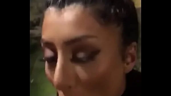 mamando em publico